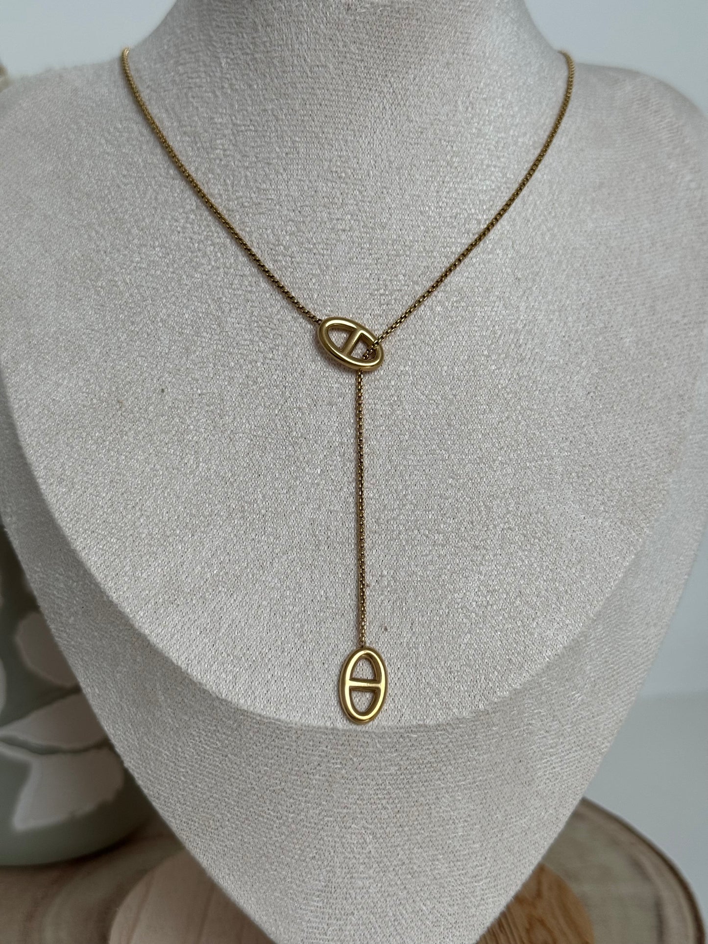 Collier constance