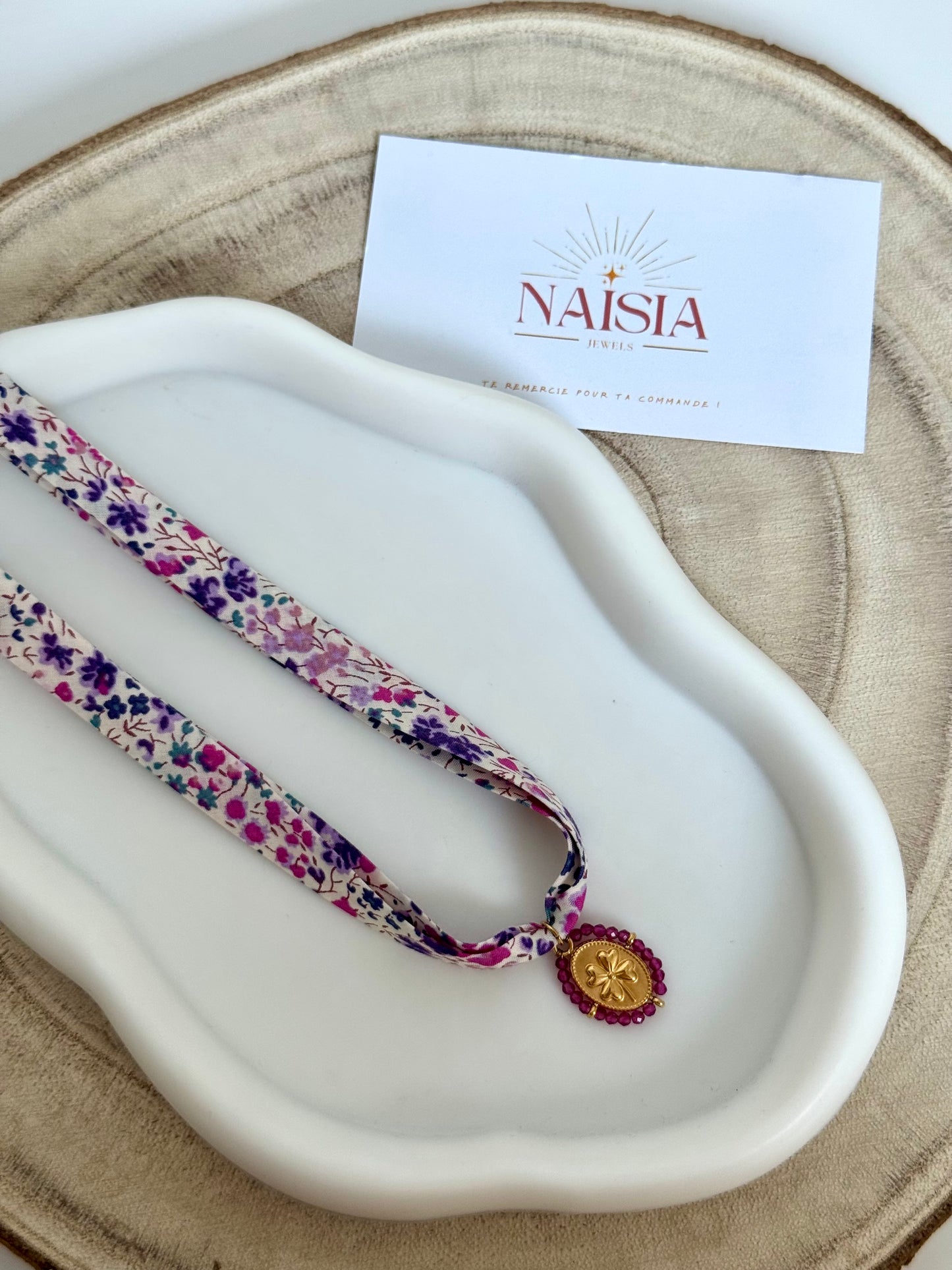 Collier Liberty violette