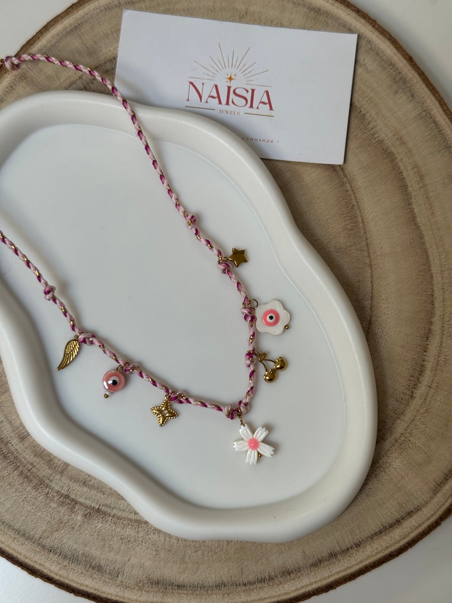 Collier cherry
